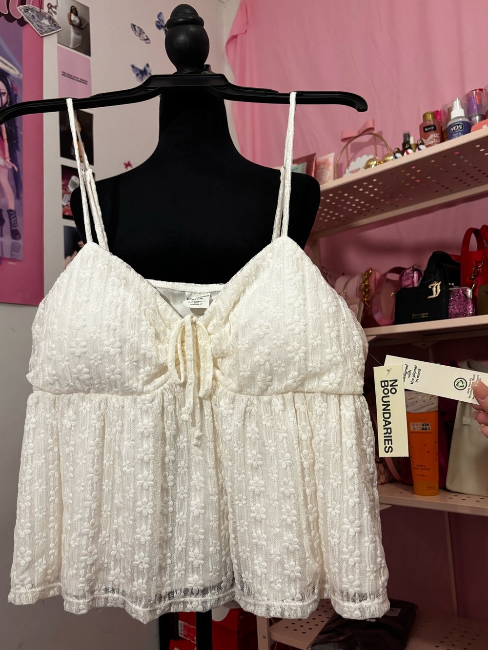 BRAND NEW! No Boundaries Cream Lace-Trim Cropped Cami with Front Tie🤍 size XL